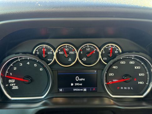 Used 2020 Chevrolet Silverado 1500 LT w/ All-Star Edition image 39