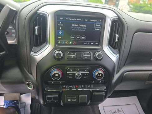 Used 2019 Chevrolet Silverado 1500 LT w/ All-Star Edition AWD/4WD image 6