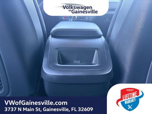 Used 2019 Volvo XC60 T6 R-Design w/ Protection Package Premier image 11