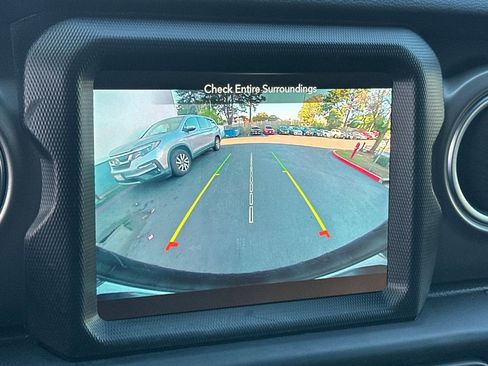 Used 2022 Jeep Wrangler Unlimited Rubicon 4xe image 24