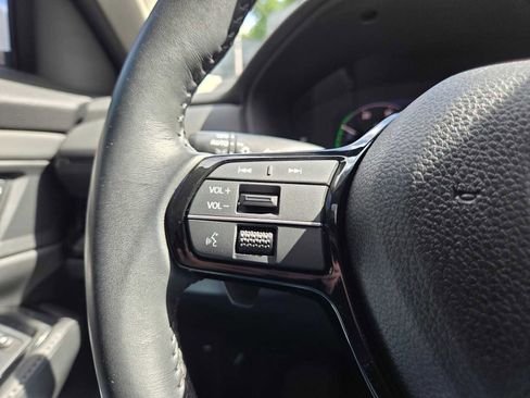Used 2024 Honda Accord Touring image 31
