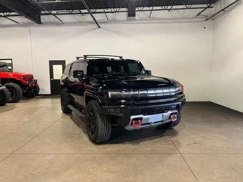 Used 2025 GMC Hummer EV 2X w/ LPO, Roof Cross Rail Package AWD/4WD image 1