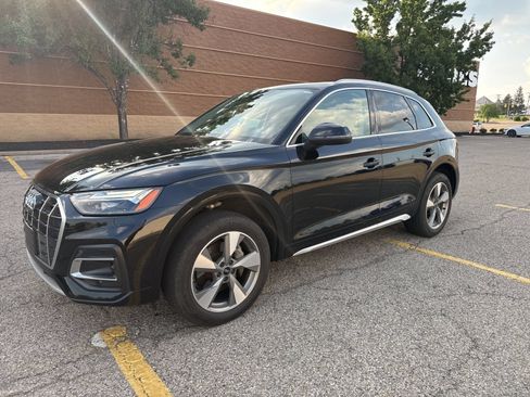 Used 2023 Audi Q5 2.0T Premium Plus AWD/4WD image 2