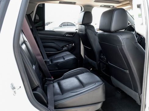 Used 2017 GMC Yukon SLT w/ Open Road Package image 32