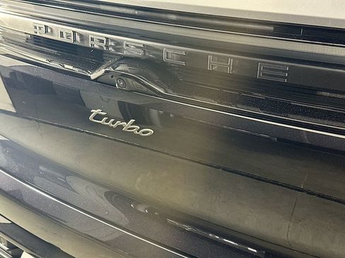 New 2026 Porsche Macan Turbo Electric AWD/4WD image 33