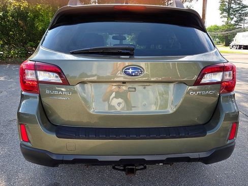 Used 2016 Subaru Outback 2.5i Premium AWD/4WD image 12