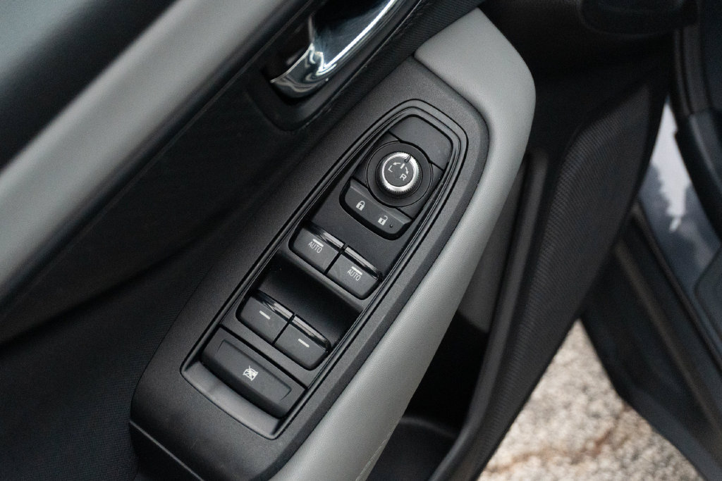 Used 2024 Subaru Outback Premium AWD/4WD image 16