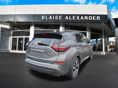 Used 2023 Nissan Murano SL w/ SL Moonroof Package AWD/4WD image 3