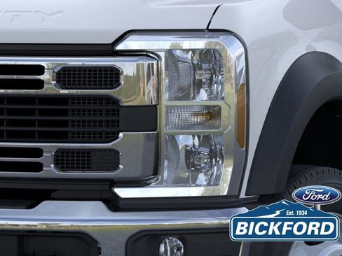 New 2025 Ford F550 XL w/ XL Chrome Package image 18
