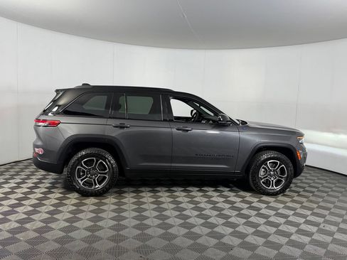 Used 2023 Jeep Grand Cherokee Trailhawk AWD/4WD image 6