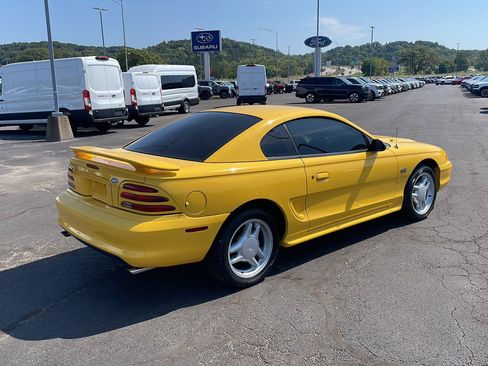 Used 1995 Ford Mustang GT RWD image 5
