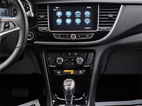 Used 2021 Buick Encore Preferred w/ Safety Package image 27