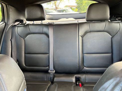 Used 2025 Buick Envista Sport Touring image 33