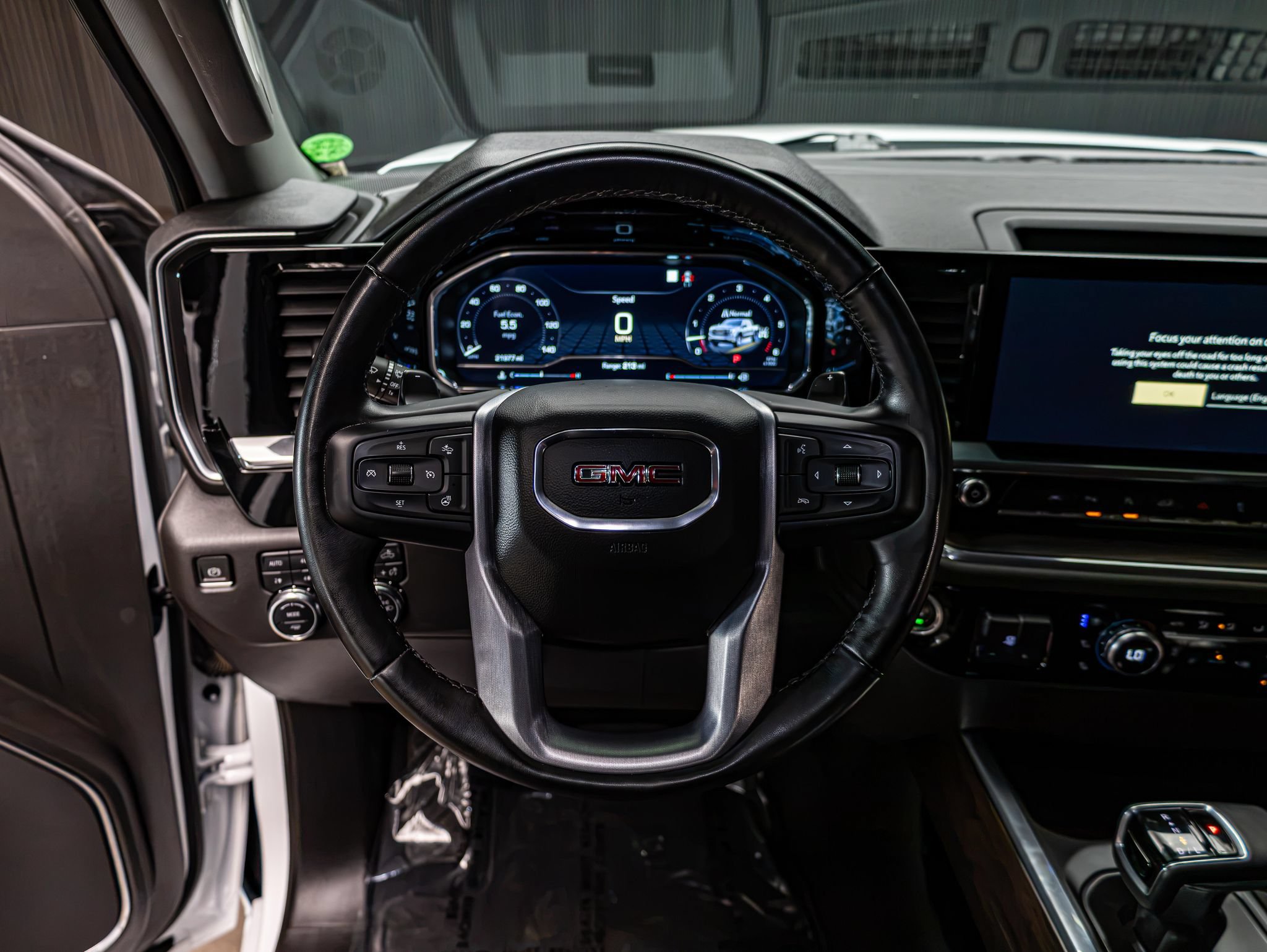 Used 2023 GMC Sierra 1500 SLT w/ SLT Premium Plus Package AWD/4WD image 16