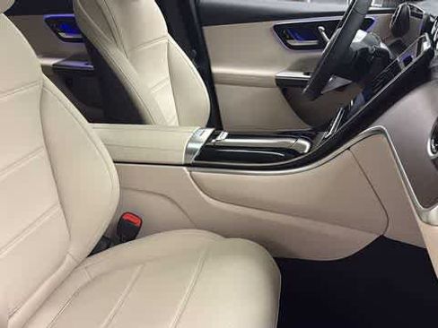Used 2026 Mercedes-Benz GLC 300 4MATIC image 36