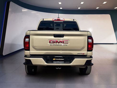 Certified 2024 GMC Canyon AT4 w/ AT4 Premium Package image 4