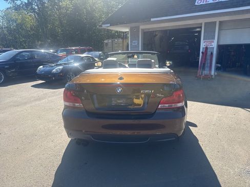 Used 2012 BMW 135i Convertible image 27