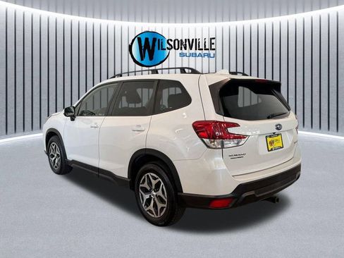 Used 2023 Subaru Forester Premium AWD/4WD image 8