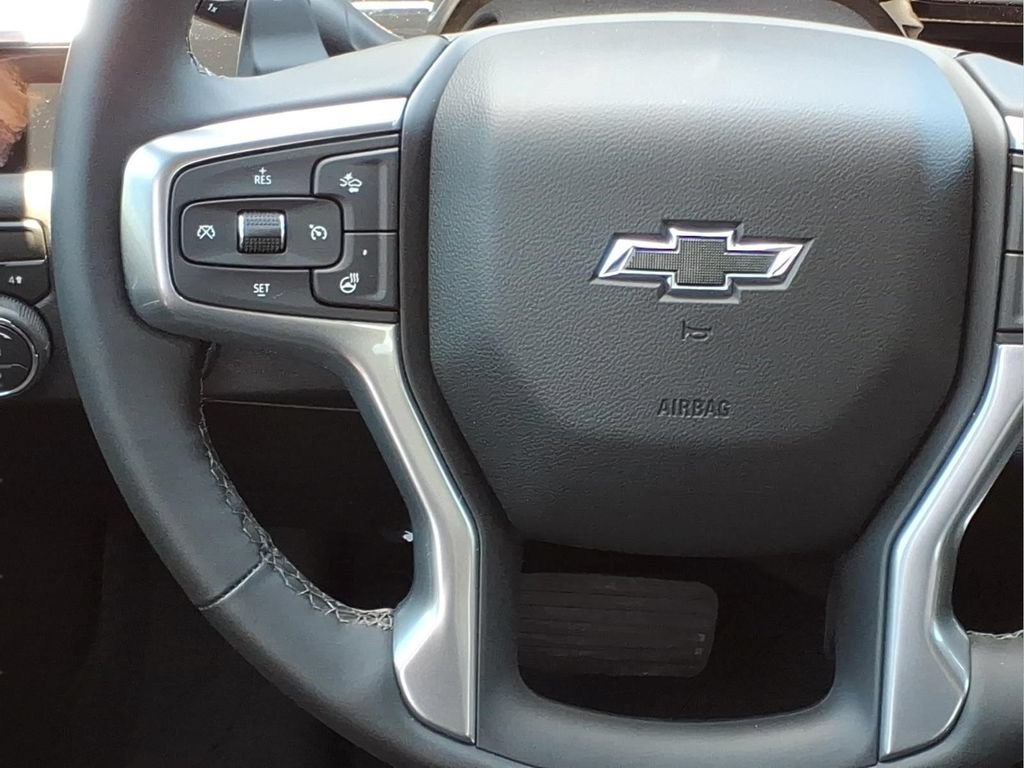 New 2026 Chevrolet Silverado 1500 RST w/ Redline Edition AWD/4WD image 6