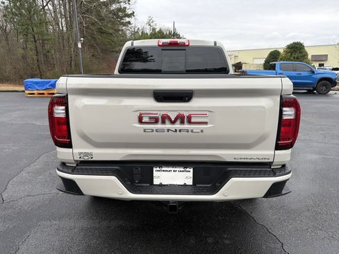 Used 2026 GMC Canyon Denali image 6