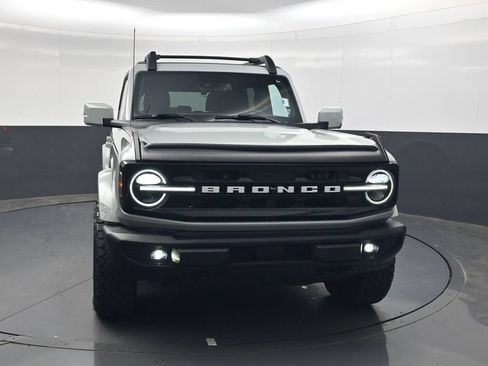 Used 2024 Ford Bronco Outer Banks AWD/4WD image 14