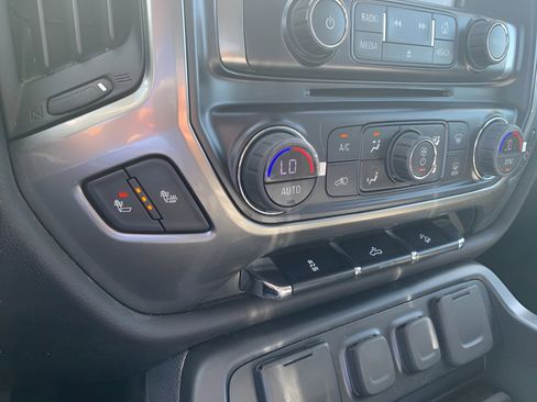 Used 2018 Chevrolet Silverado 1500 LT w/ All Star Edition AWD/4WD image 10