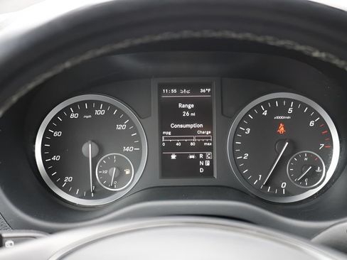 Used 2023 Mercedes-Benz Metris Passenger image 27