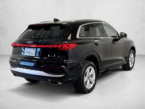 Used 2025 Audi Q5 Premium AWD/4WD image 5