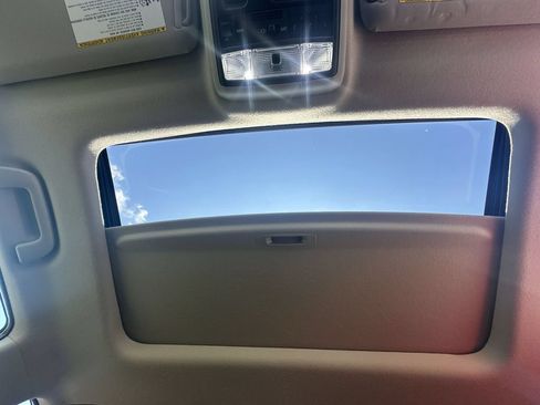 Used 2021 Toyota 4Runner SR5 Premium w/ Moonroof Package RWD image 19
