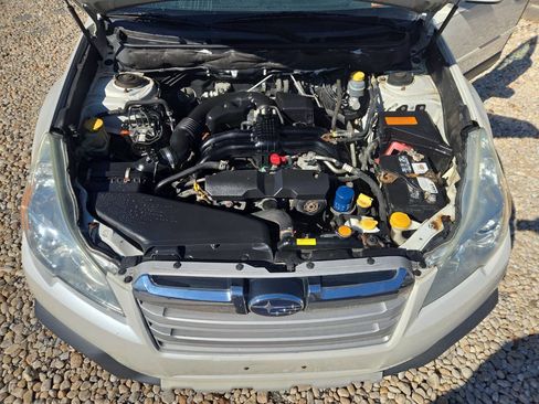Used 2013 Subaru Outback 2.5i Limited image 14
