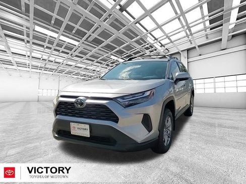 Used 2025 Toyota RAV4 XLE image 7