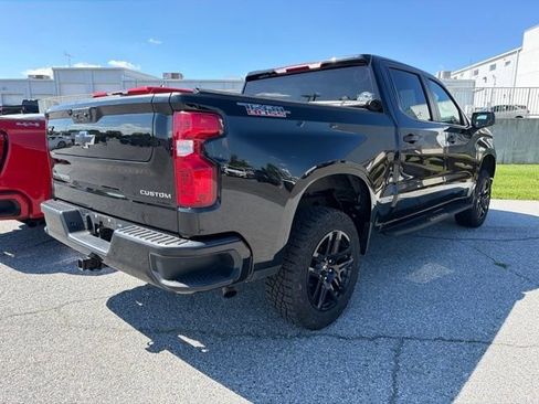 Used 2024 Chevrolet Silverado 1500 Custom Trail Boss AWD/4WD image 6