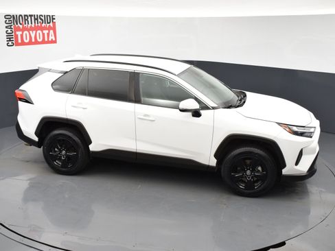 Used 2022 Toyota RAV4 XLE FWD image 20