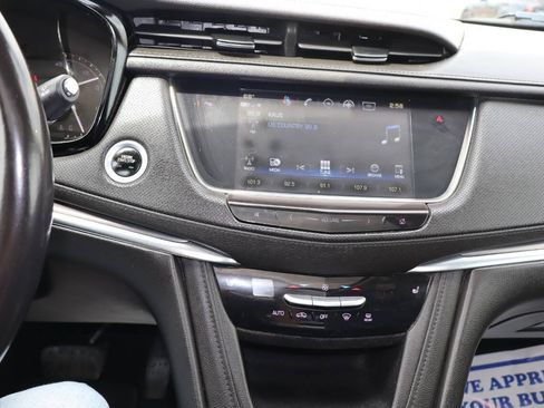 Used 2018 Cadillac XT5 Luxury w/ Driver Awareness Package AWD/4WD image 19