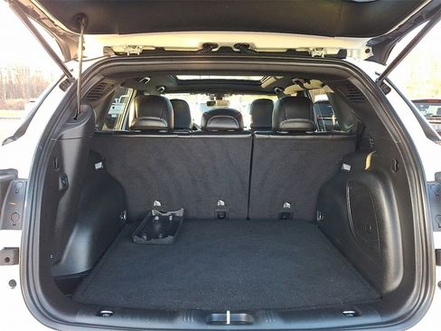 Used 2023 Jeep Compass Latitude w/ Sun and Sound Group image 26