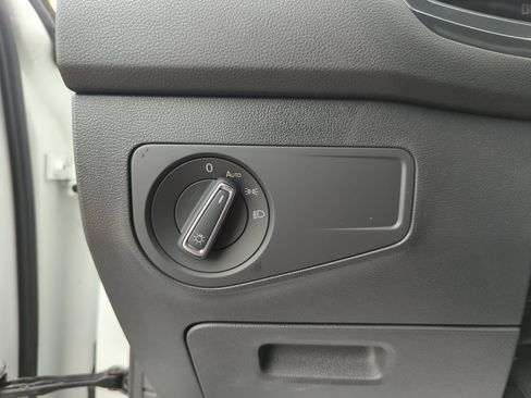 Used 2024 Volkswagen Tiguan SE R-Line FWD image 43