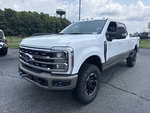 New 2026 Ford F250 King Ranch w/ Tremor Off-Road Package AWD/4WD image 3