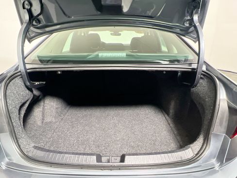 Used 2024 Volkswagen Jetta S image 33