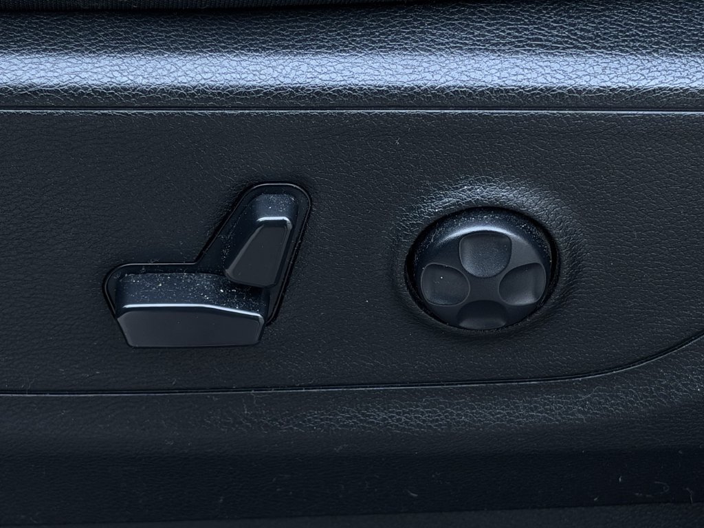 Used 2019 RAM 1500 Big Horn RWD image 23