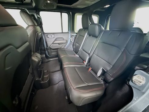New 2026 Jeep Wrangler Unlimited Rubicon AWD/4WD image 23