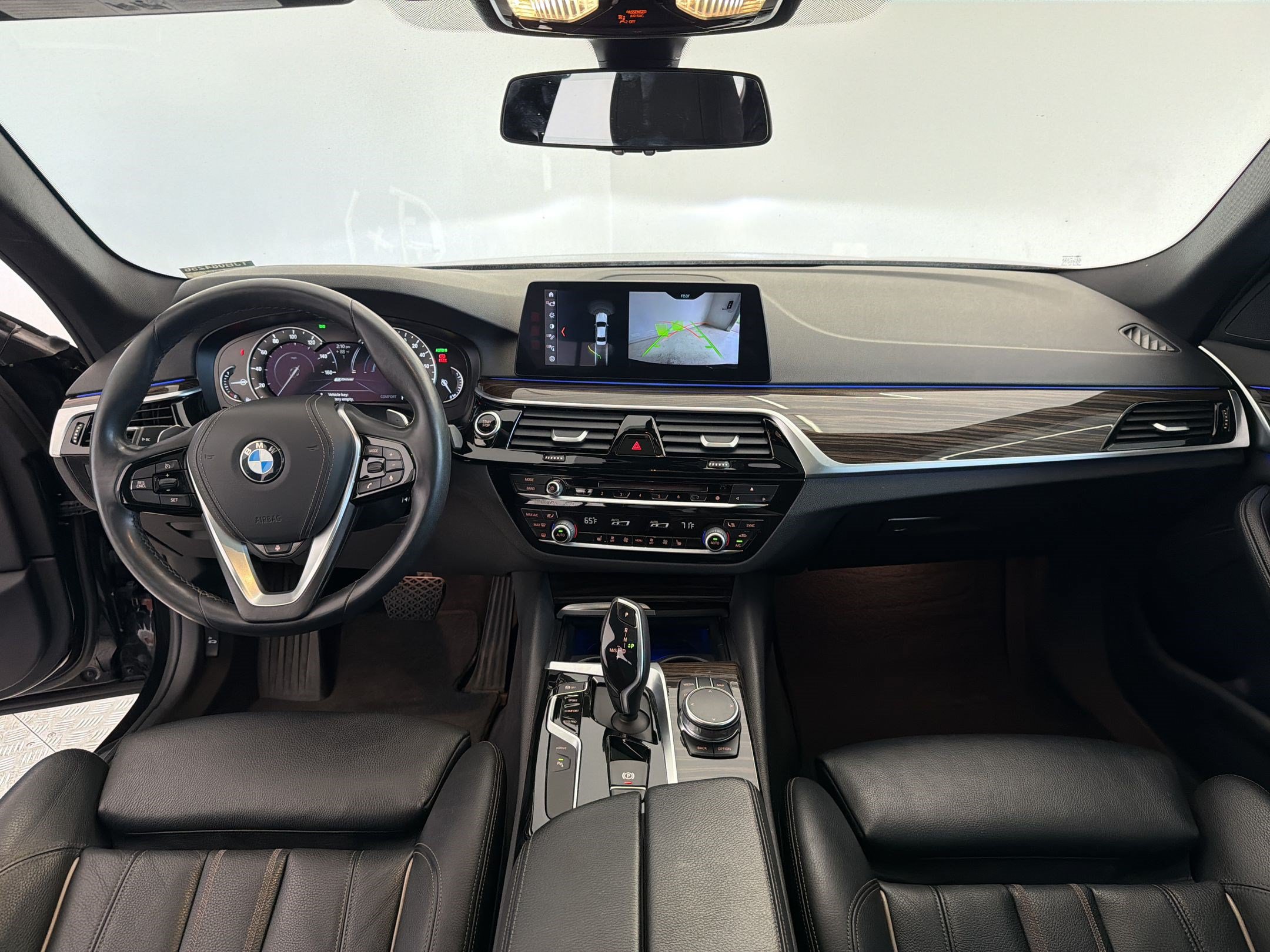 Used 2018 BMW 530e xDrive AWD/4WD image 16