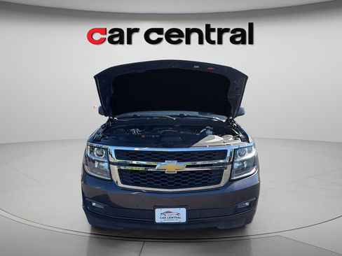Used 2017 Chevrolet Suburban LT AWD/4WD image 9
