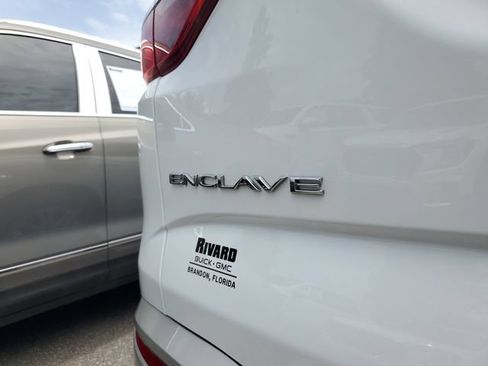 Used 2021 Buick Enclave Essence FWD image 7