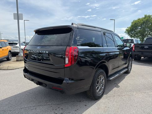 New 2026 Ford Expedition Active RWD image 5