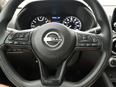 Used 2025 Nissan Sentra S FWD image 17
