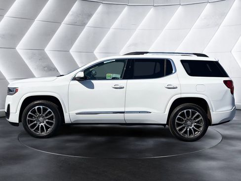 Certified 2023 GMC Acadia Denali FWD image 2