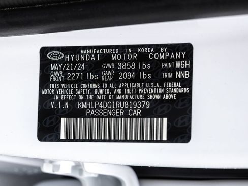 Used 2024 Hyundai Elantra Limited FWD image 38