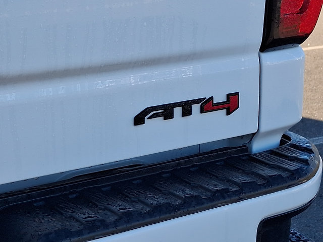 Used 2024 GMC Sierra 1500 AT4 w/ Technology Package AWD/4WD image 30