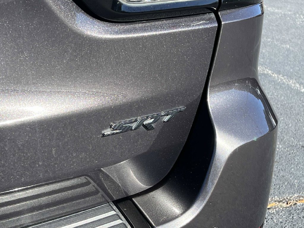 Used 2014 Jeep Grand Cherokee SRT8 w/ Luxury Group II AWD/4WD image 10