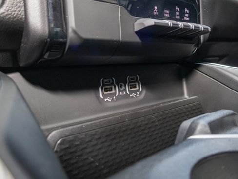 Used 2023 RAM 1500 Laramie AWD/4WD image 23